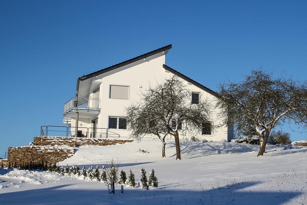 Апартаменти Wellness-Ferienhaus Eifel Feeling Gillenbeuren Номер фото